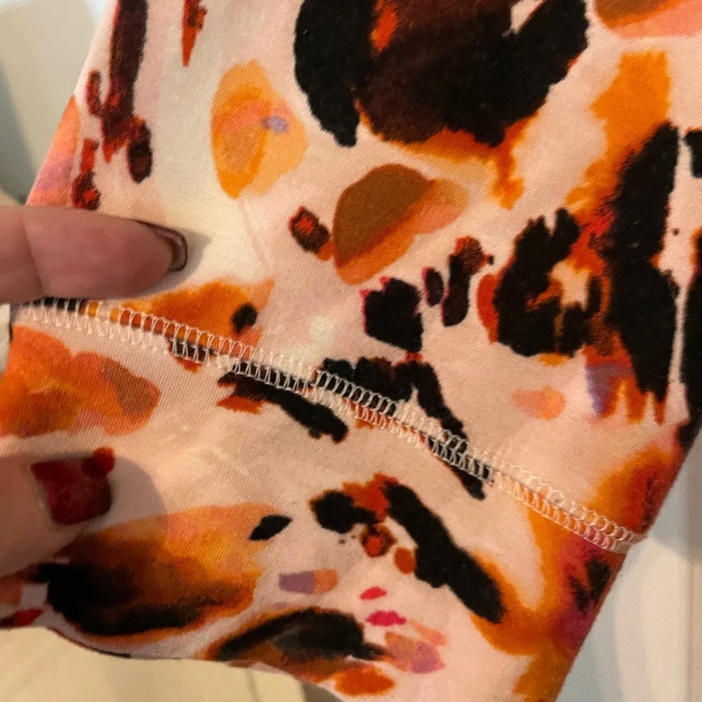 Westbound 3/4 Sleeve Top - Orange and Black Print - Picture 6 of 11